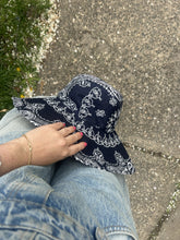 Load image into Gallery viewer, Bandana Big Brim Hat