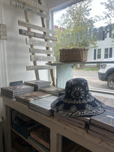 Load image into Gallery viewer, Bandana Big Brim Hat
